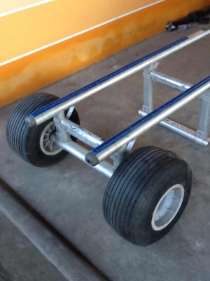 ขาย เทเลอร์ เรือ , เจ็ทสกี (ดอลลี่)