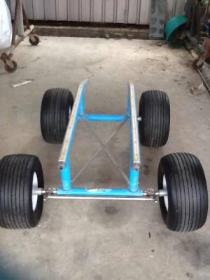 ขาย เทเลอร์ เรือ , เจ็ทสกี (ดอลลี่)