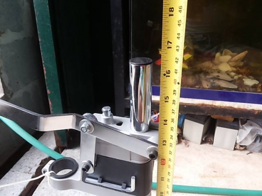 แท่นจับสว่านมือรุ่นใหม่ มีตัวตั้งระยะเจาะพร้อมสเกลบอกระยะเจาะ ดีไซน์ใหม่สวย เล็ก กะทัดรัด น้ำหนักเบา พกพาไปเจาะได้ทุกที่ แท่นจับสว่านมือรุ่นใหม่ มีตัวตั้งระยะเจาะพร้อมสเกลบอกระยะเจาะ ดีไซน์ใหม่สวย เล็ก กะทัดรัด น้ำหนักเบา พกพาไปเจาะได้ทุกที่