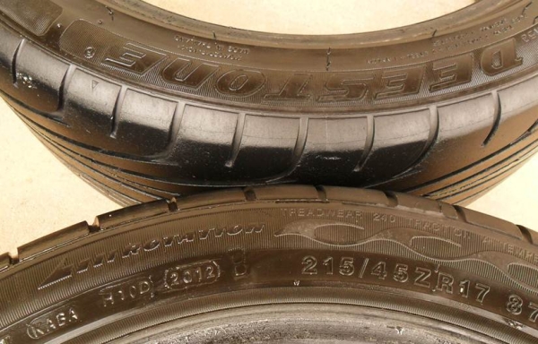 ยางขอบ17ลงพื้นกลางปี12(4เส้น2,900บ)-215-45 R17ดอกหนาๆ ยางขอบ17ลงพื้นกลางปี12(4เส้น2,900บ)-215-45 R17ดอกหนาๆ