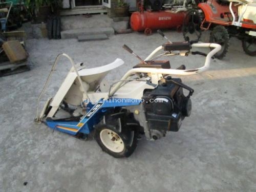 รถเกี่ยวข้าวเดินตาม      ISEKI     SL35    รหัสสินค้า : 14001681   หรือเพิ่มเติมไดที่ www.nihonmono.com