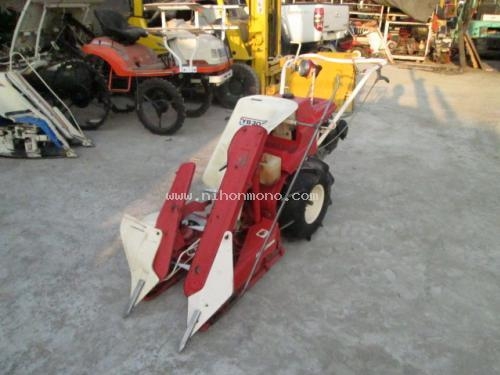รถเกี่ยวข้าวเดินตาม     YANMAR    YB302    รหัสสินค้า : 14001682   หรือเพิ่มเติมไดที่ www.nihonmono.com