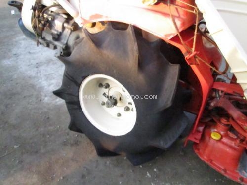 รถเกี่ยวข้าวเดินตาม     YANMAR     YB302     รหัสสินค้า : 14001684   หรือเพิ่มเติมไดที่ www.nihonmono.com