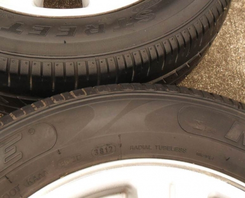 แม็กเอนไก ขอบ14พร้อมยาง 4รู100(4ล้อ=2,400บ.) แม็กเอนไก ขอบ14พร้อมยาง 4รู100(4ล้อ=2,400บ.)