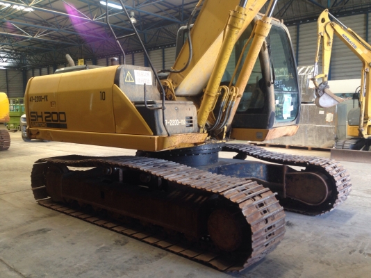 รถขุด Sumitomo SH200-5 #200A5-2201 ชั่วโมงทำงานน้อย เครื่องยนต์ Isuzu จากญี่ปุ่น สนใจโทร. 080-6565422 (หนิง)