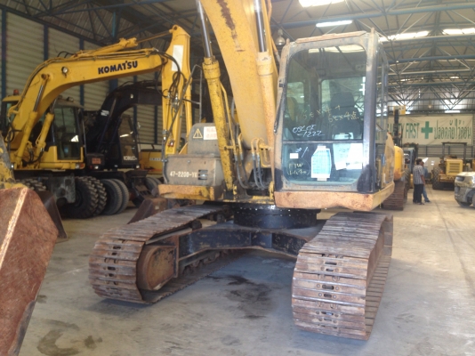 รถขุด Sumitomo SH200-5 #200A5-2201 ชั่วโมงทำงานน้อย เครื่องยนต์ Isuzu จากญี่ปุ่น สนใจโทร. 080-6565422 (หนิง)