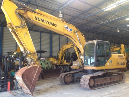 รถขุด Sumitomo SH200-5 #200A5-2201 ชั่วโมงทำงานน้อย เครื่องยนต์ Isuzu จากญี่ปุ่น สนใจโทร. 080-6565422 (หนิง)