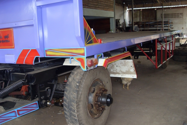 * ขายลูกพ่วงพื้นเรียบยาว 6.50 เมตร ต่อใหม่ ขายถูก จดทะเบียนปี 2558 ขาย 220,000.- บาท