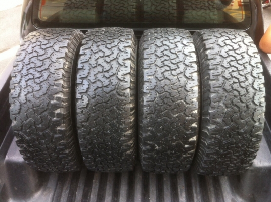 ขายยาง bf all 265/70/16 ปี 12