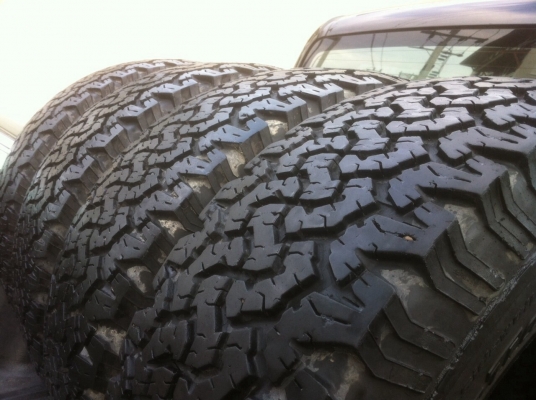 ขายยาง bf all 265/70/16 ปี 12