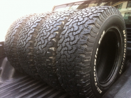 ขายยาง bf all 265/70/16 ปี 12