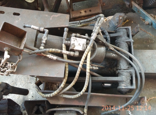 แขนรถยกพร้อมกระบอกไฮดรอลิคสำหรับ 4ล้อกลางหรือ รถ6ล้อ