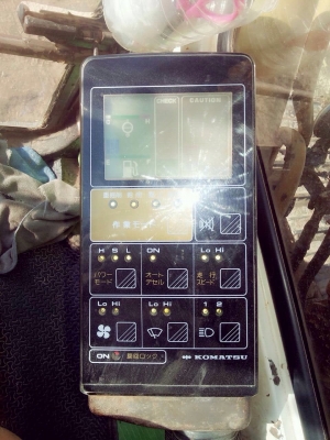 KOMATSU PC 200-5 คอนโทรลสั้น ตูดแดง รถบอดี้สวยจัดครับ เครื่องเดิมปั๊มเดิมแน่นดีไม่มีเยิ้ม ภายในเก๋งสะอาดสวย ไฟฟ้าหน้าจออยู่ครบ แอร์ ภายในนอกบอดี้สวยมาก บูมอาร์มสวย ช่วงล่างเอวแน่น โรลเลอร์โซ่บูทใบแทรกสภาพดี 70\% พร้อมทำงานได้เลย เอกสารใบอินวอยครบ ราคาต่อรอ KOMATSU PC 200-5 คอนโทรลสั้น ตูดแดง รถบอดี้สวยจัดครับ เครื่องเดิมปั๊มเดิมแน่นดีไม่มีเยิ้ม ภายในเก๋งสะอาดสวย ไฟฟ้าหน้าจออยู่ครบ แอร์ ภายในนอกบอดี้สวยมาก บูมอาร์มสวย ช่วงล่างเอวแน่น โรลเลอร์โซ่บูทใบแทรกสภาพดี 70\% พร้อมทำงานได้เลย เอกสารใบอินวอยครบ ราคาต่อรอ