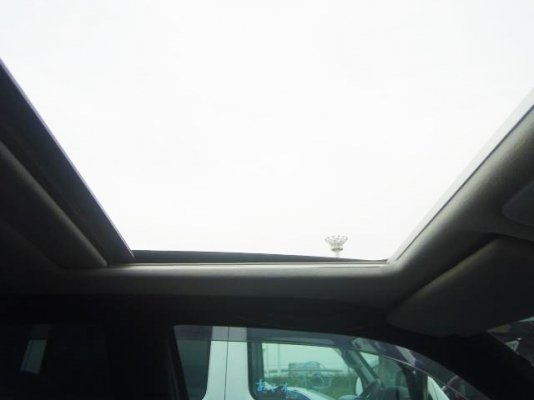 หัวตัด MERCEDES BENZ E-CLASS E320 ติดหลังคาซันรูฟ พร้อมประตู 4 บาน เกียร์ AT ขาดแค่ท้าย นำเข้าจากประเทศญี่ปุ่น หัวตัด MERCEDES BENZ E-CLASS E320 ติดหลังคาซันรูฟ พร้อมประตู 4 บาน เกียร์ AT ขาดแค่ท้าย นำเข้าจากประเทศญี่ปุ่น