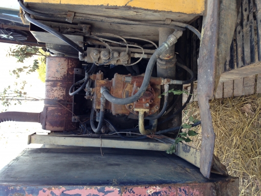 ขายแบคโฮ KOMATSU PC 100-5 สภาพพร้อมใช้งาน