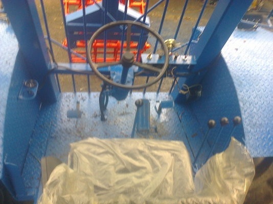 ขายรถคีบ  K K  บ้านโป่ง สภาพพร้อมใช้