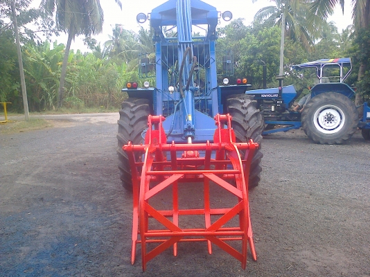 ขายรถคีบ  K K  บ้านโป่ง สภาพพร้อมใช้