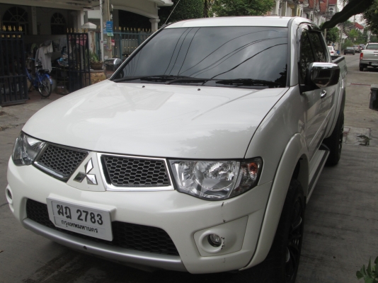 Mitsubishi, triton 2.5 plus double cab -12 Mitsubishi, triton 2.5 plus double cab -12