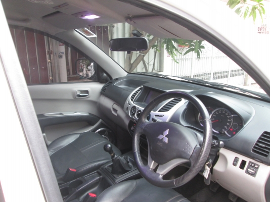 Mitsubishi, triton 2.5 plus double cab -12 Mitsubishi, triton 2.5 plus double cab -12