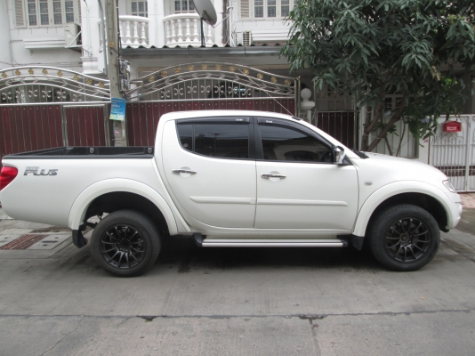 Mitsubishi, triton 2.5 plus double cab -12 Mitsubishi, triton 2.5 plus double cab -12