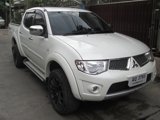 Mitsubishi, triton 2.5 plus double cab -12 Mitsubishi, triton 2.5 plus double cab -12