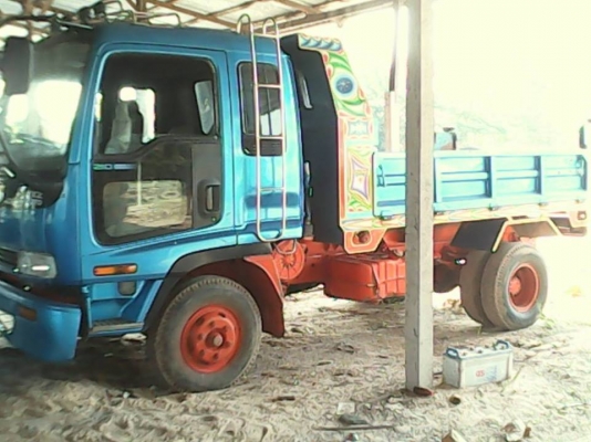 **560,000 บ.ต่อรอง**ขาย6ล้อดั้มดิน5คิว ISUZU DECA 210 โนบุ้ค ครับ DECA FRR 6HH1-210แรง เครื่อง ดี แน่น แรงดี เกียร์ดีเข้าง่าย ไม่หลุดครับ ช่วงล่างใหญ่ Fหน้า-หลัง คัสซีดี สวย ไม่ปะไม่ดาม กระบะดั้มเหล็ก5ตัน3.60ม.ยิงหน้า สภาพดี พื้นดี ข้างดีไม่ผุ หัวเก๋งดี ส **560,000 บ.ต่อรอง**ขาย6ล้อดั้มดิน5คิว ISUZU DECA 210 โนบุ้ค ครับ DECA FRR 6HH1-210แรง เครื่อง ดี แน่น แรงดี เกียร์ดีเข้าง่าย ไม่หลุดครับ ช่วงล่างใหญ่ Fหน้า-หลัง คัสซีดี สวย ไม่ปะไม่ดาม กระบะดั้มเหล็ก5ตัน3.60ม.ยิงหน้า สภาพดี พื้นดี ข้างดีไม่ผุ หัวเก๋งดี ส