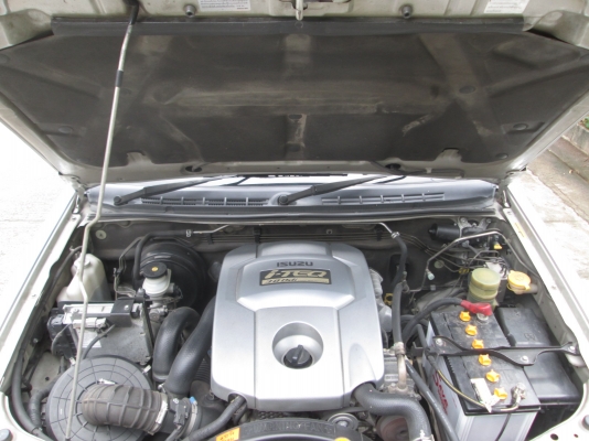 Isuzu, 3.0 slx spacecab ddi i-teq (xenon) โฉม d-ma -11