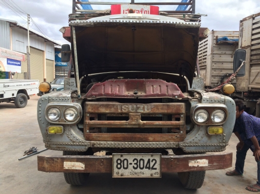 หกล้อราคาถูกๆสภาพดี คัชชีไม่มีผุไม่มีดาม  ดั๊มได้ สภาพพร้อมใช้ เดิมสุด ภาษีไม่ขาด เอกสารครบ