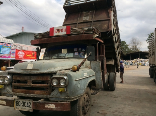 หกล้อราคาถูกๆสภาพดี คัชชีไม่มีผุไม่มีดาม  ดั๊มได้ สภาพพร้อมใช้ เดิมสุด ภาษีไม่ขาด เอกสารครบ