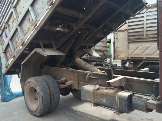 หกล้อราคาถูกๆสภาพดี คัชชีไม่มีผุไม่มีดาม  ดั๊มได้ สภาพพร้อมใช้ เดิมสุด ภาษีไม่ขาด เอกสารครบ