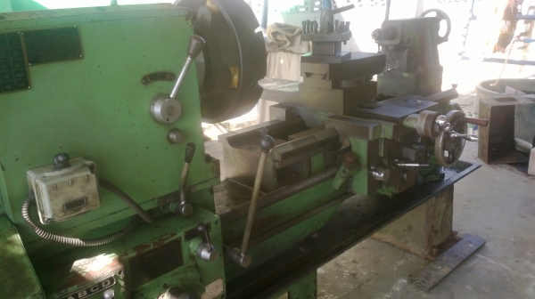 แท่นกลึง 6 ฟุต รุ่นหนัก 2 เพลา เกียร์บล็อก กลึงเกลียวได้ คอลึก พร้อมใช้ 98,000