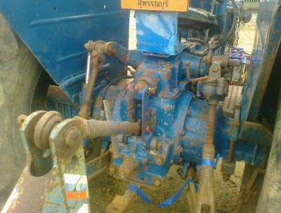 ขายรถไถFORD  รุ่น6600เสื้อลายแท้เต็มคันสนใจ0810076640