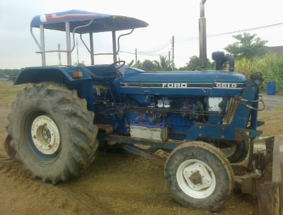 ขายรถไถFORD  รุ่น6600เสื้อลายแท้เต็มคันสนใจ0810076640