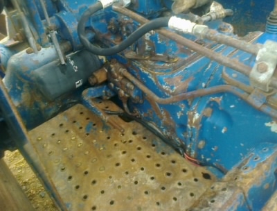 ขายรถไถFORD  รุ่น6600เสื้อลายแท้เต็มคันสนใจ0810076640