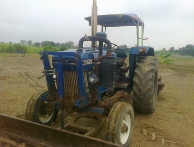 ขายรถไถFORD  รุ่น6600เสื้อลายแท้เต็มคันสนใจ0810076640