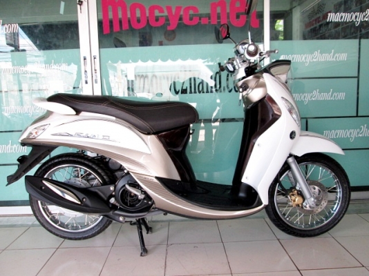 Fino i ลายพรีเมี่ยม  สีขาวนํ้าตาล รถเดือน มีนาคม ปี 57 ไมล์ 1094 โล แถม 3 รายการ 30900