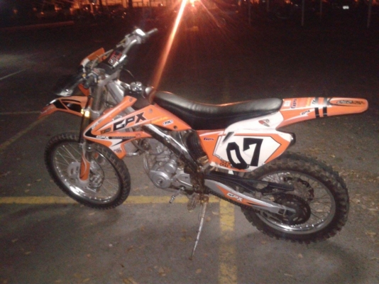GPX250cc.