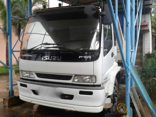 รถอีซูซุ 6 ล้อดั้ม FTR  200 แรงม้า ปี 50  ( รถวิ่ง 18x,xxx กม. )  สนใจติดต่อ 081 - 6079515