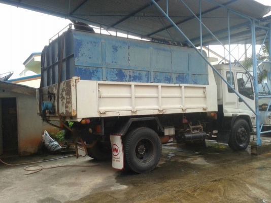 รถอีซูซุ 6 ล้อดั้ม FTR  200 แรงม้า ปี 50  ( รถวิ่ง 18x,xxx กม. )  สนใจติดต่อ 081 - 6079515