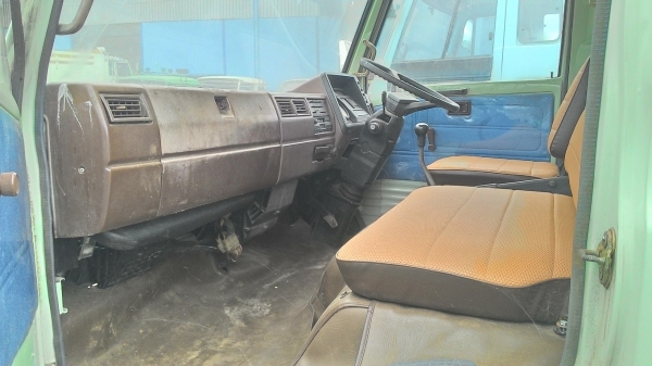 แสงฟ้าเต้นรถ///ขายรถHINO-FฺB112 ดั้มดิน5คิว สภาพสวย แสงฟ้าเต้นรถ///ขายรถHINO-FฺB112 ดั้มดิน5คิว สภาพสวย