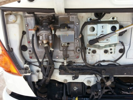 รถฮีโน่ 6 ล้อดั้ม  175 แรงม้า ปี 55  ( รถวิ่ง 6x,xxx กม. )   สนใจติดต่อ 081 - 6079515