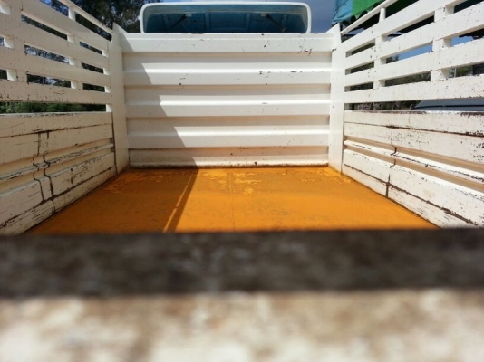 รถฮีโน่ 6 ล้อดั้ม  175 แรงม้า ปี 55  ( รถวิ่ง 6x,xxx กม. )   สนใจติดต่อ 081 - 6079515