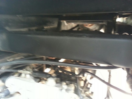 รถฮีโน่ 6 ล้อดั้ม  175 แรงม้า ปี 55  ( รถวิ่ง 6x,xxx กม. )   สนใจติดต่อ 081 - 6079515