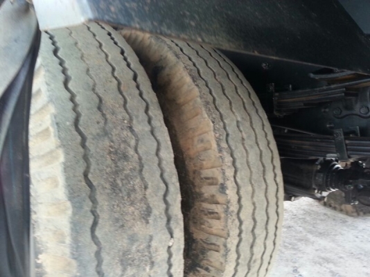 รถฮีโน่ 6 ล้อดั้ม  175 แรงม้า ปี 55  ( รถวิ่ง 6x,xxx กม. )   สนใจติดต่อ 081 - 6079515