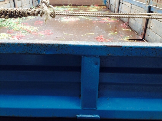 รถอีซูซุ 6 ล้อ  หลังถนน  NPR 115 แรงม้า. ปี 33  สนใจติดต่อ 081 - 6079515