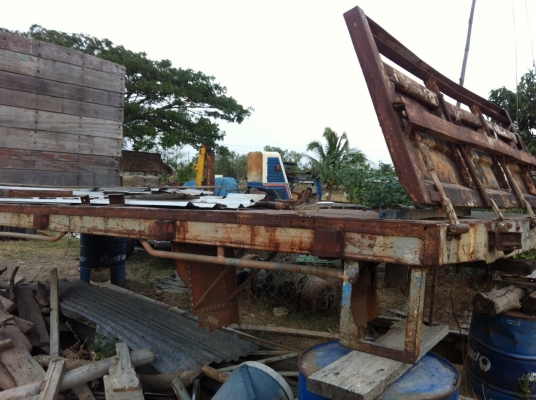 ขายกระบะพื้นเรียบ ยกลงจากhino ff สภาพตามรูป