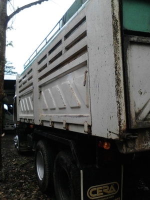 รถอีซูซุ 10 ล้อดั้ม FVZ  200 แรงม้า. ปี 48   ( รถบรรทุกแท่งน้ำยาง )    สนใจติดต่อ  081 - 6079515