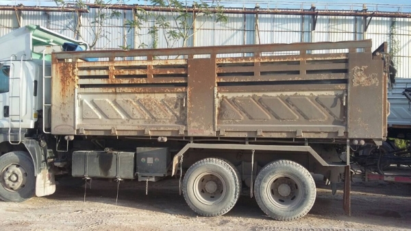 รถอีซูซุ 10 ล้อดั้ม FXZ  360 แรงม้า. ปี 53   ( ขายแม่ , ลูก )  สนใจติดต่อ  081 - 6079515