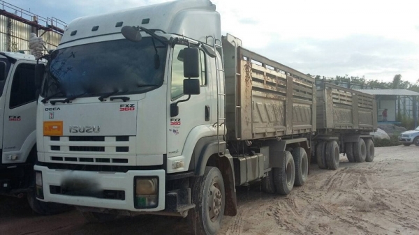 รถอีซูซุ 10 ล้อดั้ม FXZ  360 แรงม้า. ปี 53   ( ขายแม่ , ลูก )  สนใจติดต่อ  081 - 6079515