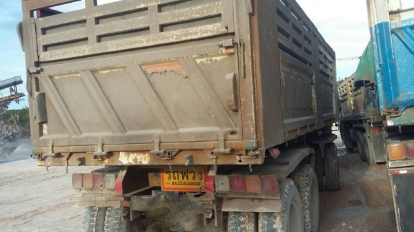 รถอีซูซุ 10 ล้อดั้ม FXZ  360 แรงม้า. ปี 53   ( ขายแม่ , ลูก )  สนใจติดต่อ  081 - 6079515